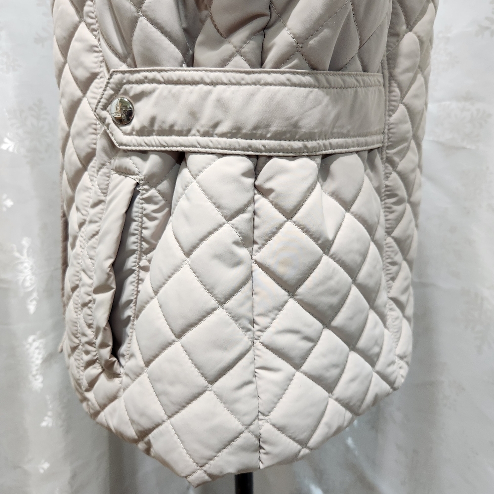 Weatherproof Quilted Bone-coloured  Beige Women's Faux Fur Lined Vest (L) - Picture 10 of 16
